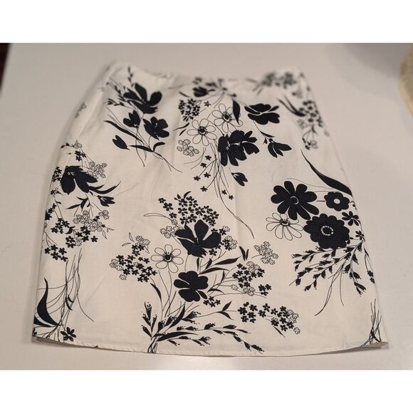 🖤TOTO n KO 🌸 Vintage Floral Linen Blend Pencil / Mini Skirt 4 USA - Picture 2 of 6